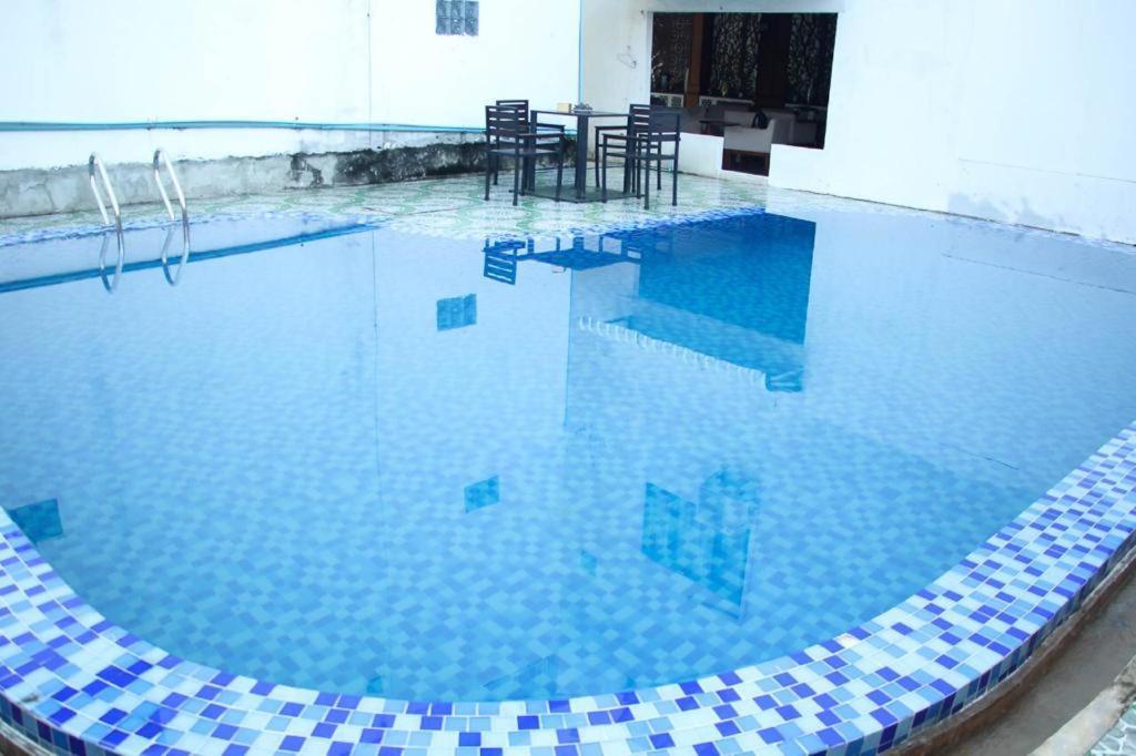 Vang Vieng Freedom Star'S Hotel Exterior photo